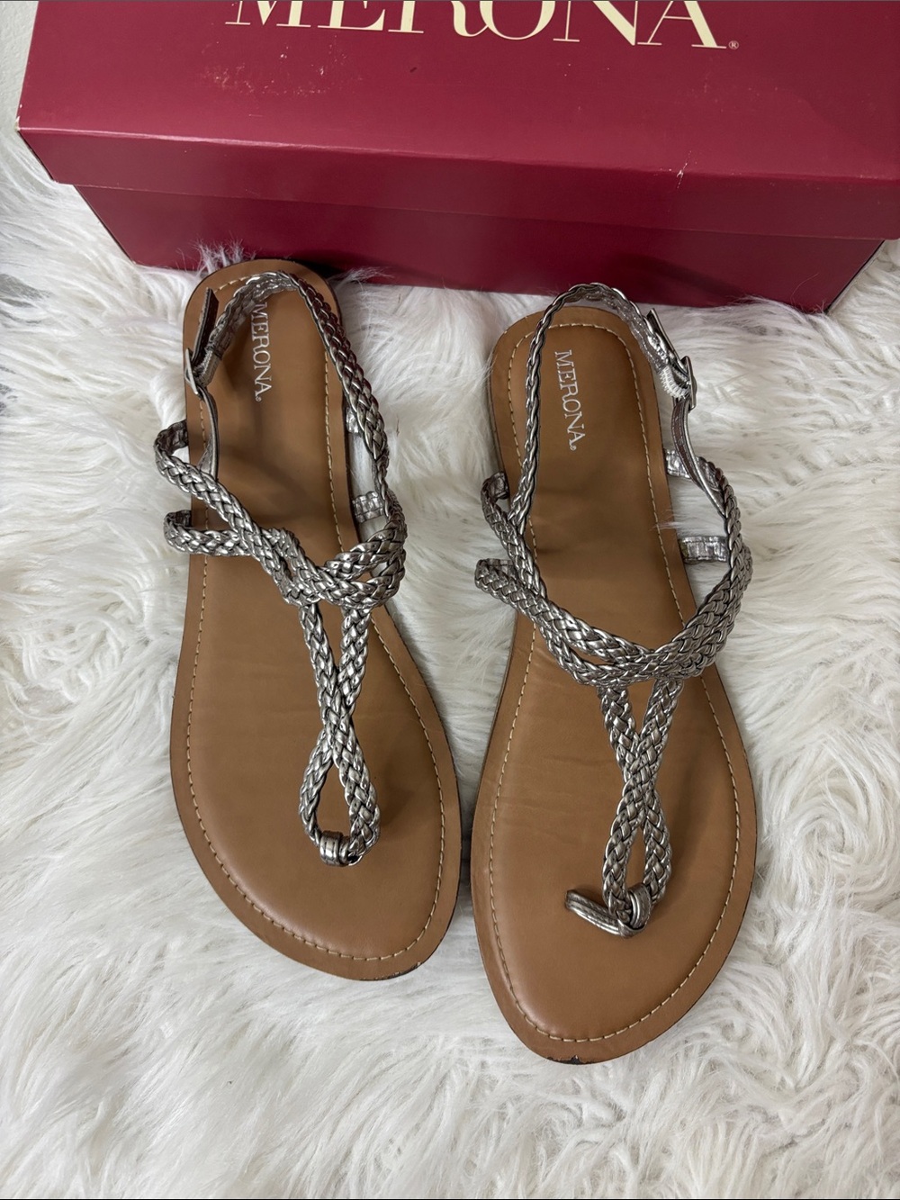 Merona Metallic Silver Braided T-Strap Sandals with Tan Footbed Size 11